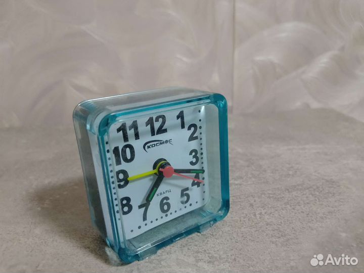 Часы космос