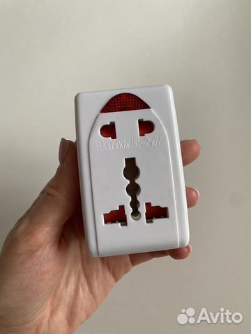 Универсальный туристический адаптер для розеток