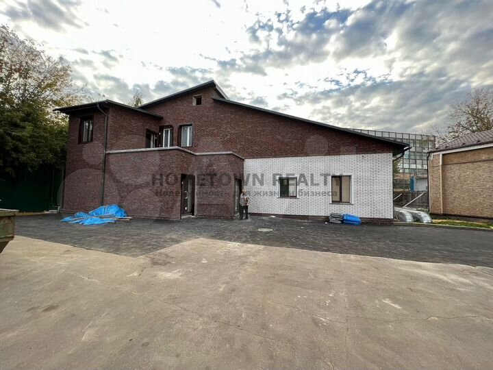 Здание 2 этажа + мансарда - 630.7 м² с Арендатором