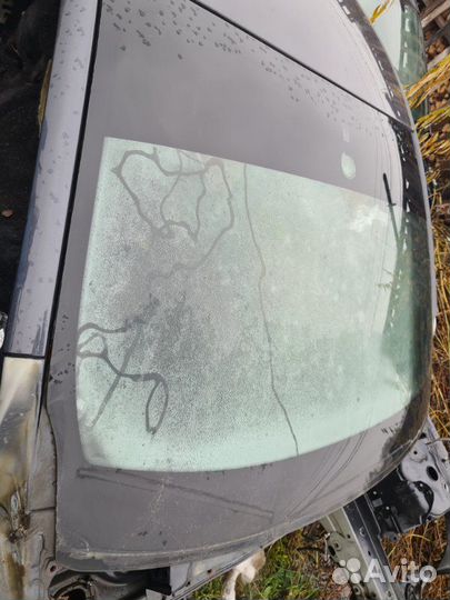 Стекло лобовое Renault Fluence седан M4R 2011