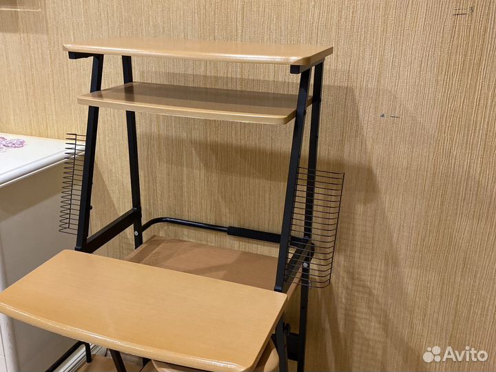 Рабочее место для компьютера