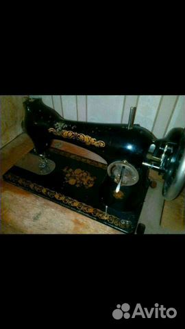 Швейная машинка ручная с тумбой Подольск