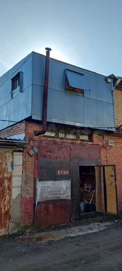 Гараж, > 30 м²