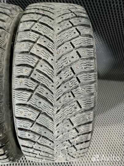 Michelin X-Ice North 4 205/55 R16