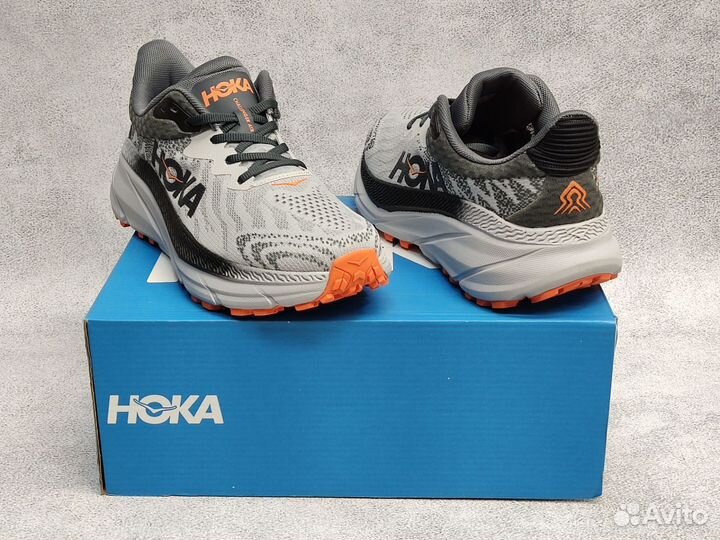 Беговые кроссовки Hoka