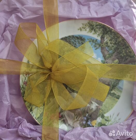 Настенная тарелка