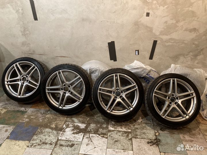 Колеса на Mercedes r20 разноширокие