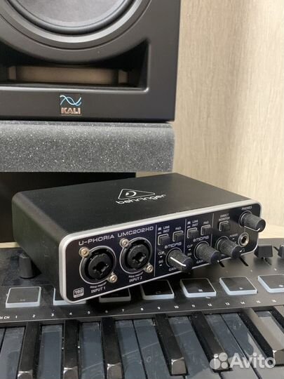 Звуковая карта behringer umc 202hd