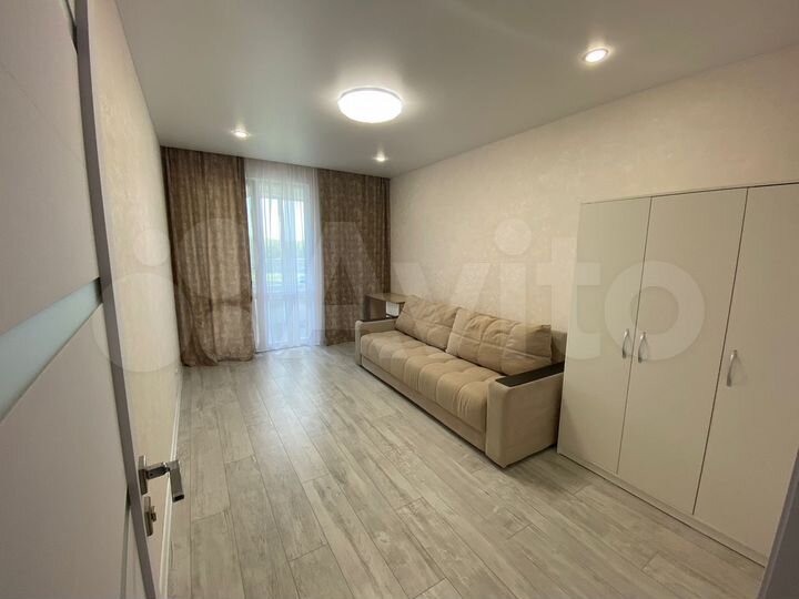 2-к. квартира, 74 м², 5/10 эт.