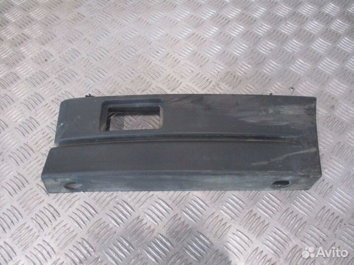 Накладка корпуса левой подножки Scania 1779118