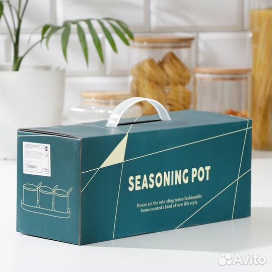 Набор банок керамических с ложками на подставке 'П