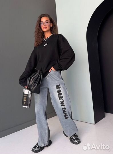 Крутой свит Balenciaga