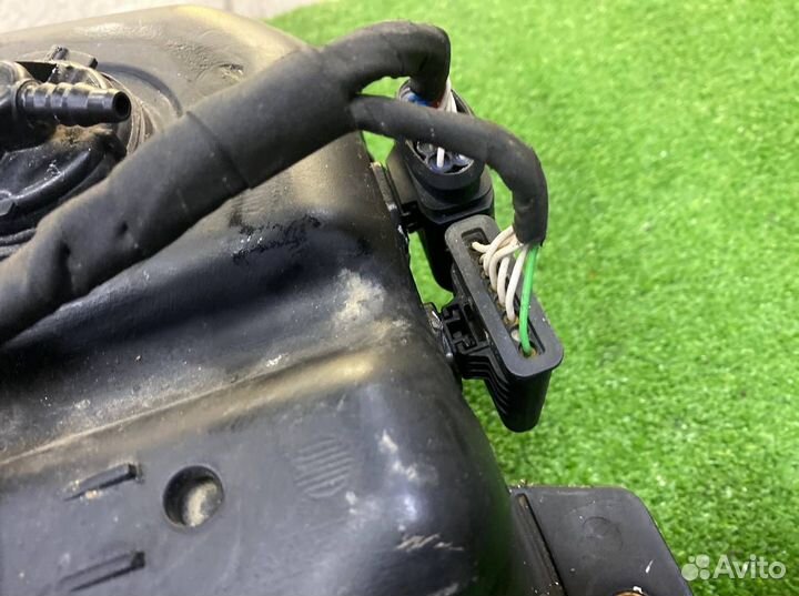 Бак adblue Mercedes-Benz G-Class W463 OM642