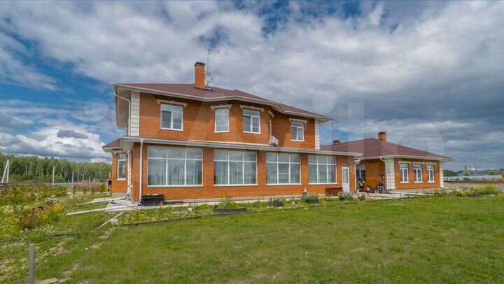 Коттедж 800 м² на участке 1,2 га