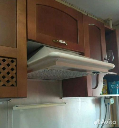 Кухонный гарнитур бу массив