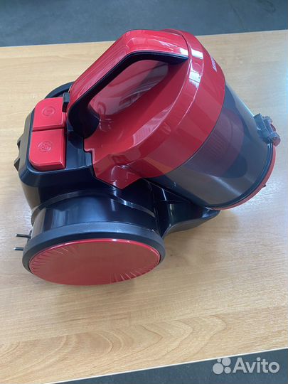 Пылесос Mystery MVC-1130