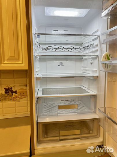 Холодильник LG Inverter No frost