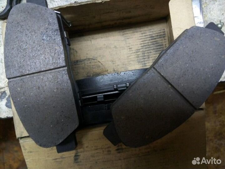 Передние тормозный колодки на honda accord