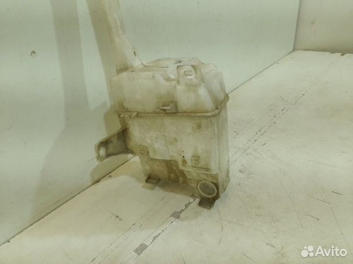 Бачок омывателя Toyota Camry 40 2006-2011