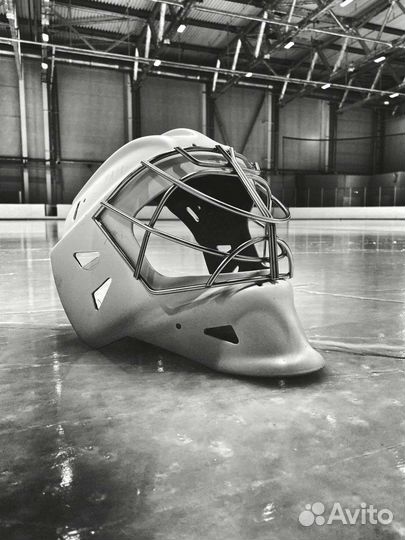 Новый вратарский шлем VRTmask по матрице Wall W 12