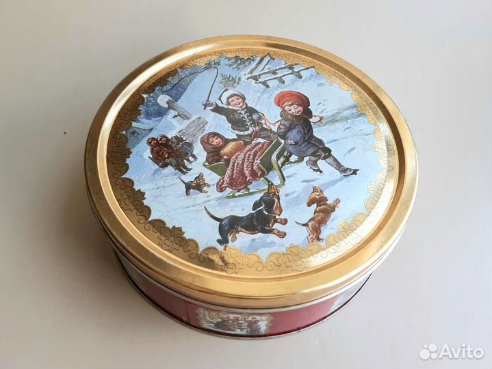 Жестяная коробка банка круглая