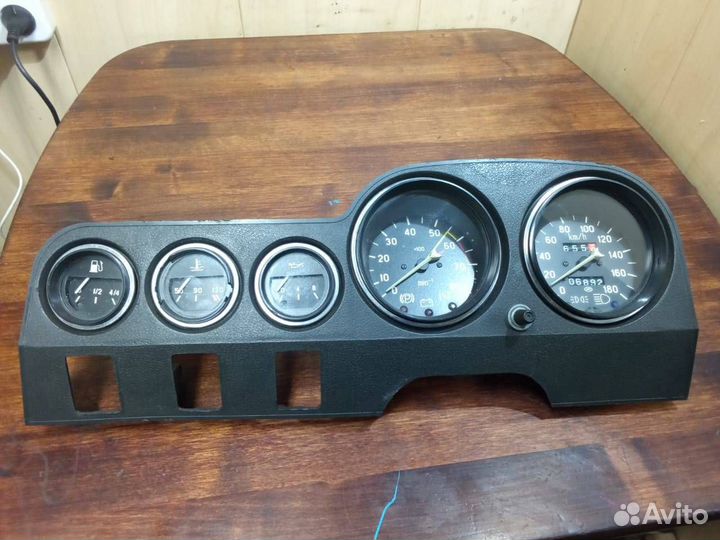 Панель приборов (щиток) LADA 2106