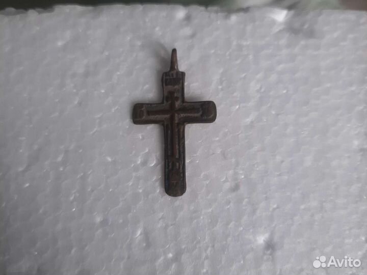 Старинный крест