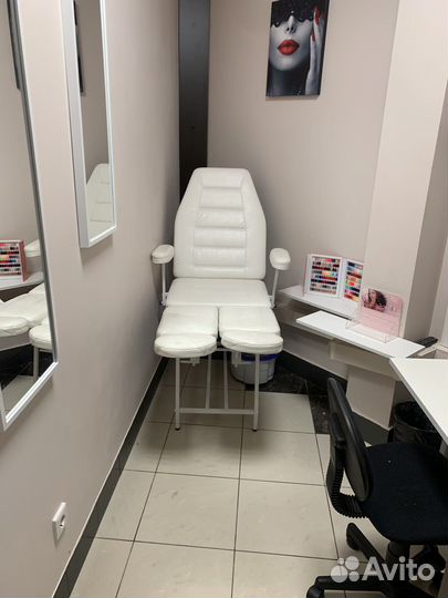 Рабочее место мастера маникюра