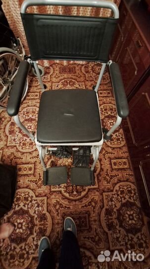 Кресло туалет новое