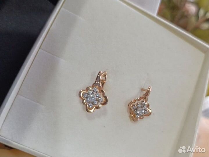 Серьги бижутерия