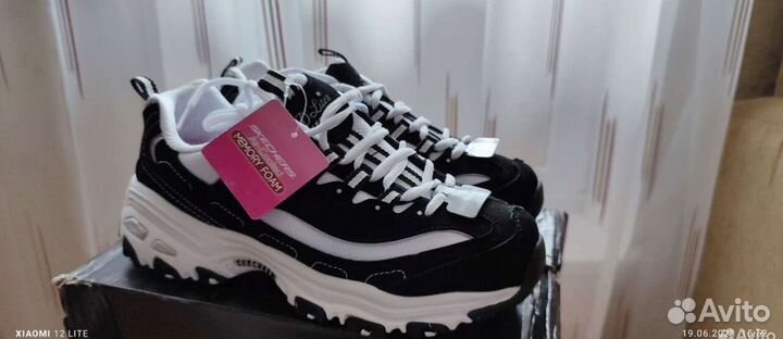 Кроссовки женские skechers 39 новые(25.5см)