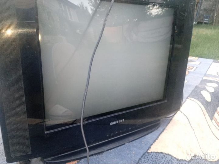 Телевизор samsung