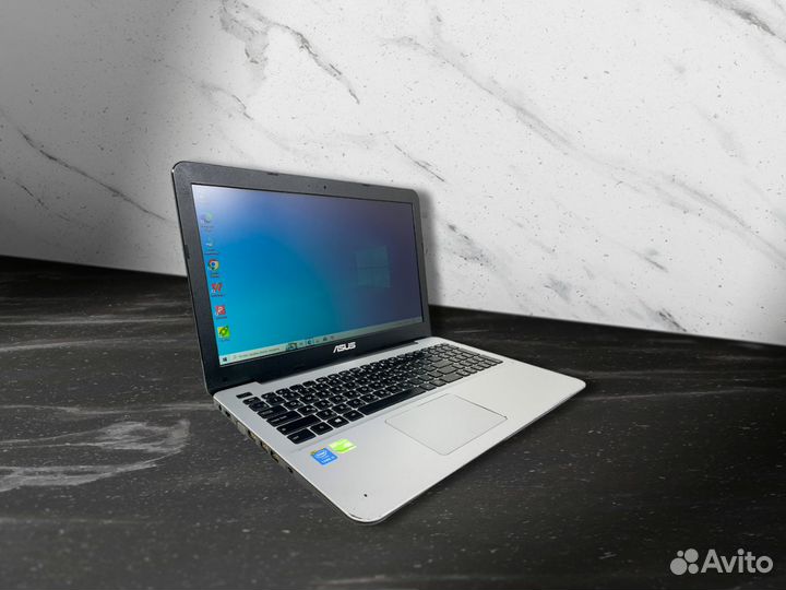 Ноутбук Asus i5/8Gb/GT920/SSD240Gb