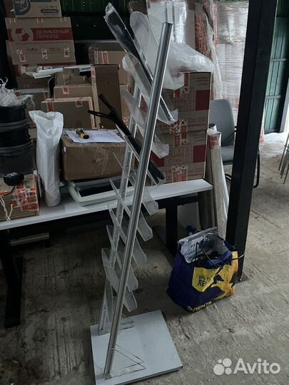 Стойка для рекламных буклетов