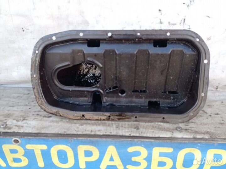 Renault Twingo масляный поддон двигателя 1.2