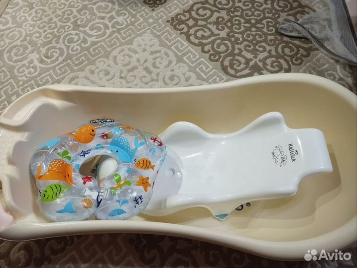 Ванночка для купания с горкой