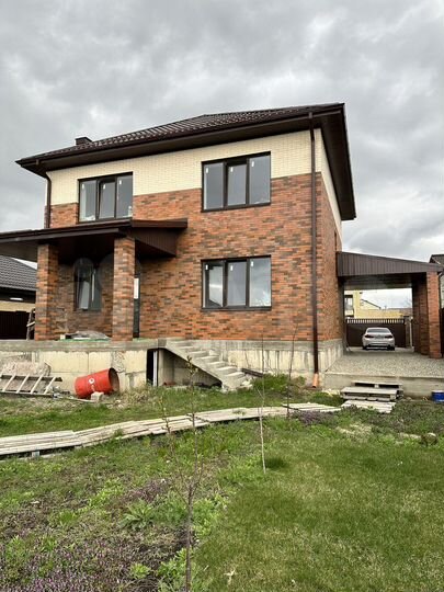 Дом 189 м² на участке 7 сот.