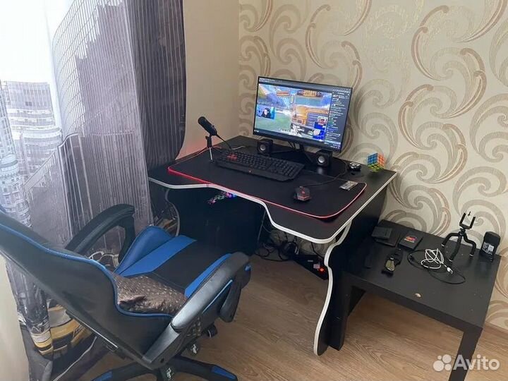 Геймерский/игровой стол для пк 100х80х75 см