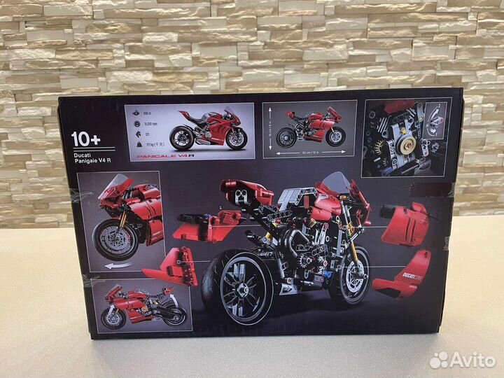 Lego Technic Ducati Panigale V4 R Новый