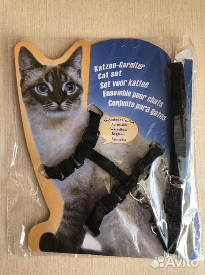 Шлейка с поводком для кошек 