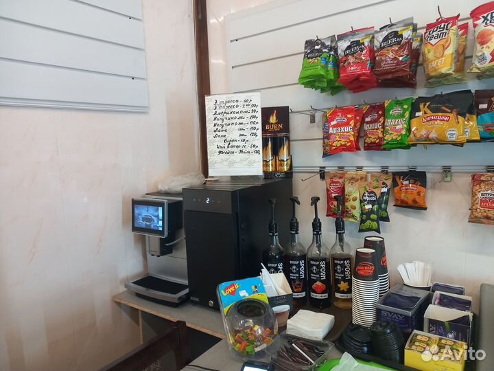 Продуктовый магазин с кухней