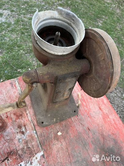 Сепаратор для молока ручной