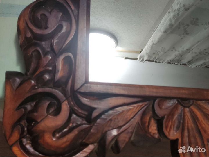 Зеркало в деревянной раме. Винтаж