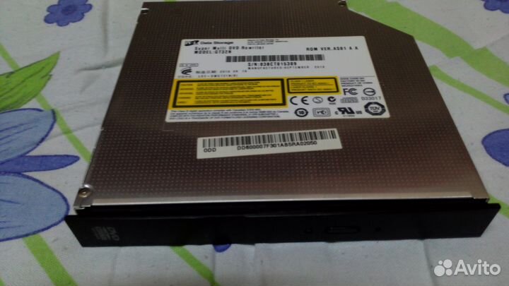 Привод CD-RW и DVD-RW