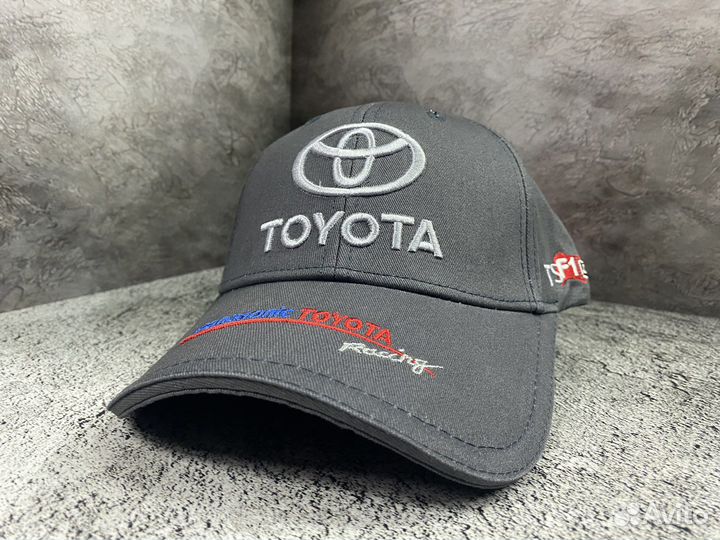 Бейсболка Toyota серая