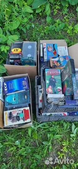Видео кассеты с фильмами, мультфильмы