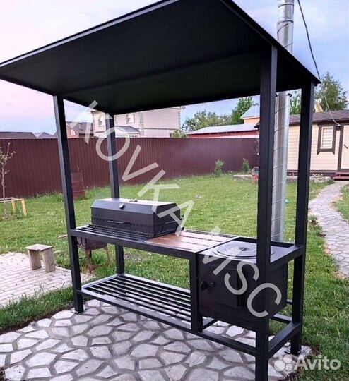 Мангал с крышей