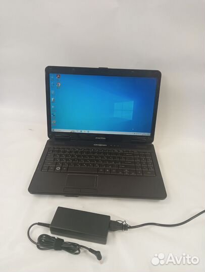 Шустрый Acer emachines e525, новый SSD,отл сост