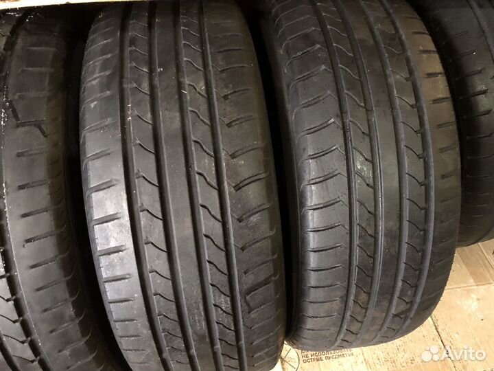 Maxtrek Maximus M1 215/55 R17 98V