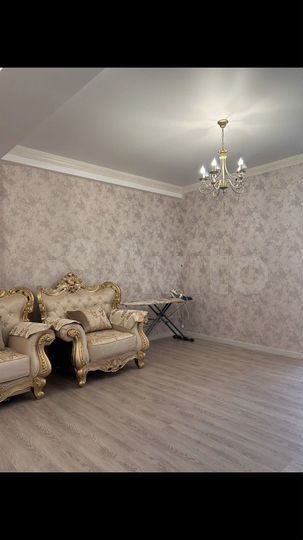 3-к. квартира, 100 м², 8/9 эт.